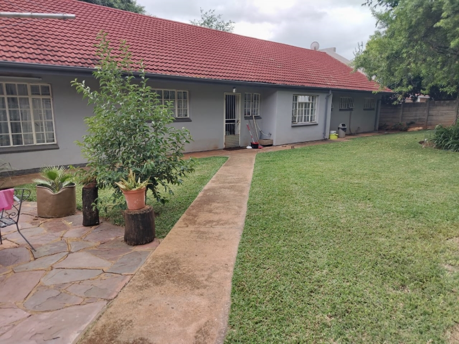 4 Bedroom Property for Sale in Protea Park North West